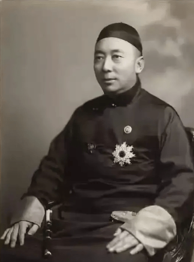 苏尼特右旗德王府插图 苏尼特右旗德王府插图